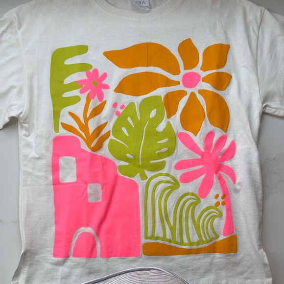 Zara Other - Zara White Tee with Pink, Orange, and Green Graphics